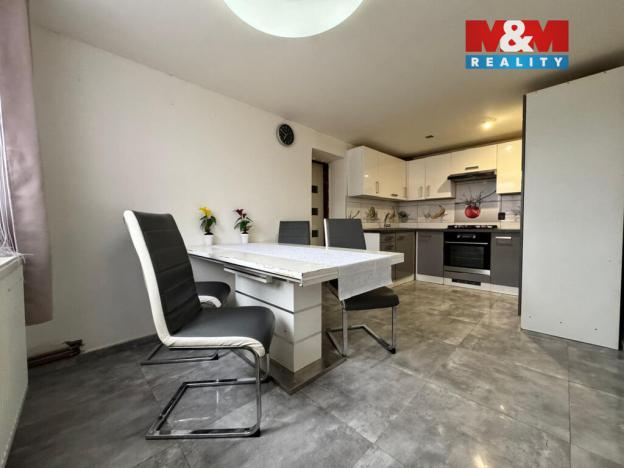 Prodej rodinného domu, Božice, 165 m2