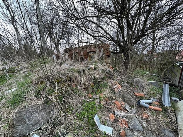 Dražba pozemku, Malonty, 135 m2