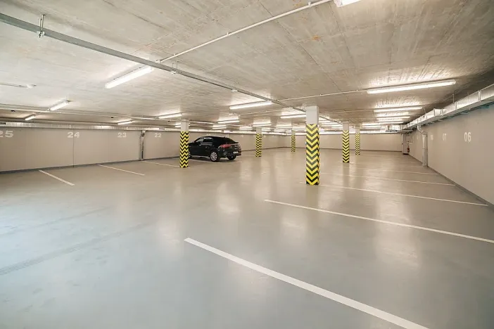 Pronájem garáže, Praha - Strašnice, Ramonova, 15 m2