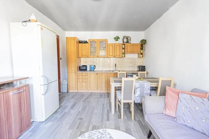 Prodej bytu 2+kk, Trutnov, Horská, 42 m2