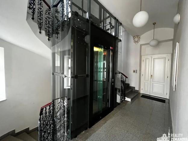 Pronájem kanceláře, Praha - Nové Město, Rumunská, 22 m2