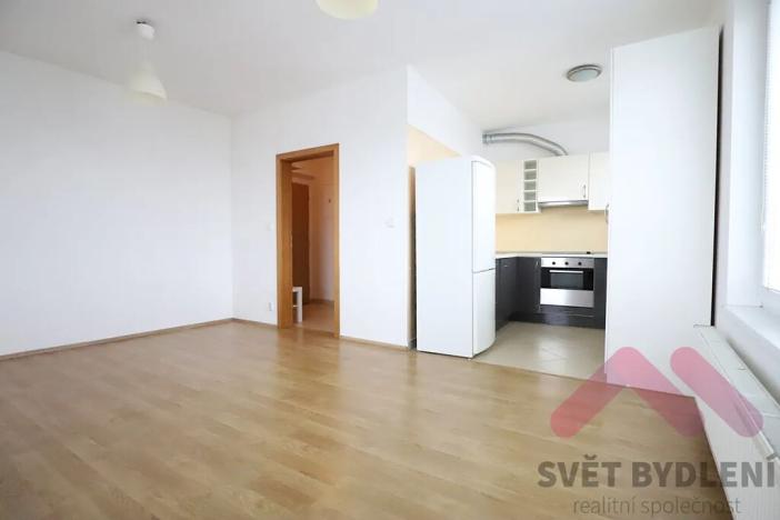 Pronájem bytu 1+kk, Praha - Hloubětín, Nademlejnská, 32 m2