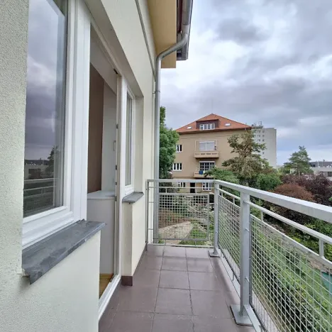 Pronájem bytu 2+1, Praha - Smíchov, Podbělohorská, 41 m2