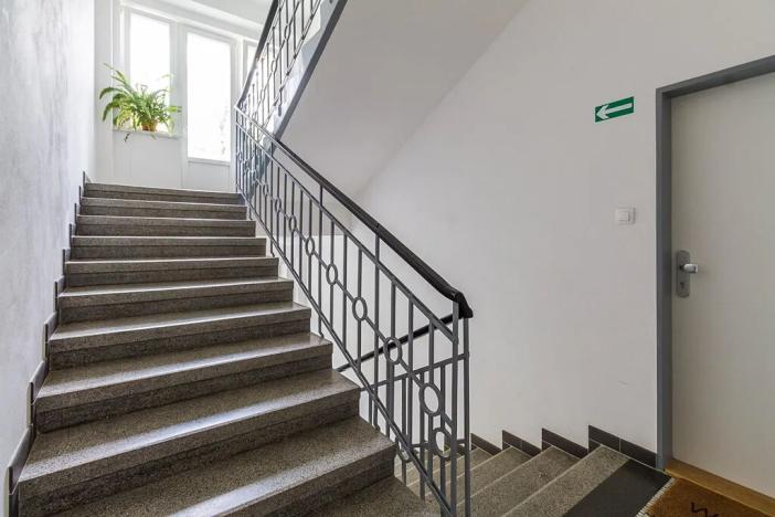 Pronájem bytu 2+1, Praha - Smíchov, Podbělohorská, 41 m2