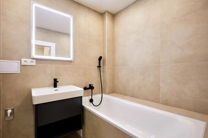 Prodej bytu 2+kk, Praha - Vysočany, Mlékárenská, 56 m2