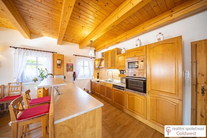 Prodej rodinného domu, Cvikov, 210 m2