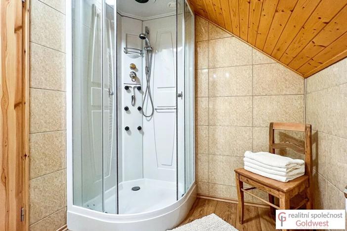 Prodej rodinného domu, Cvikov, 210 m2