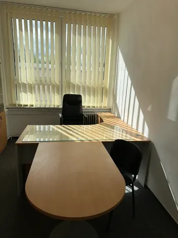 Pronájem kanceláře, Boršov nad Vltavou, Průmyslová, 30 m2