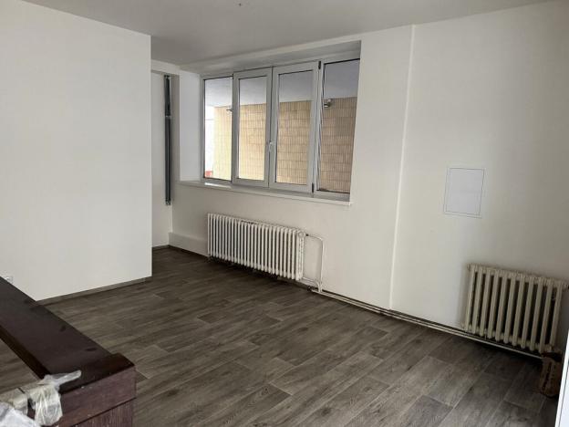 Pronájem obchodního prostoru, Zlín, Zarámí, 22 m2