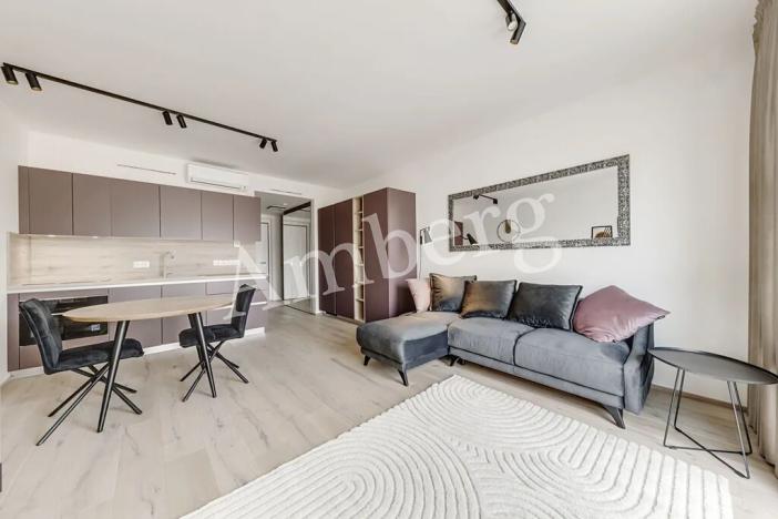 Pronájem bytu 1+kk, Praha - Karlín, Křižíkova, 34 m2