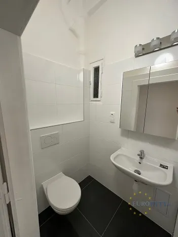 Pronájem bytu 1+kk, Praha - Nusle, V Horkách, 32 m2