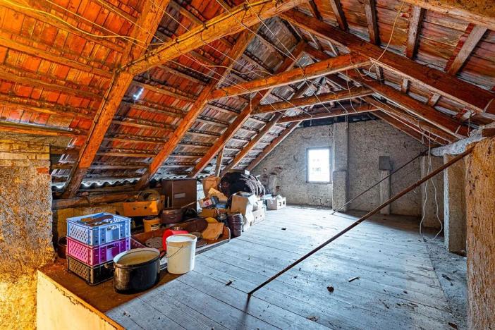 Prodej rodinného domu, Buš, 372 m2