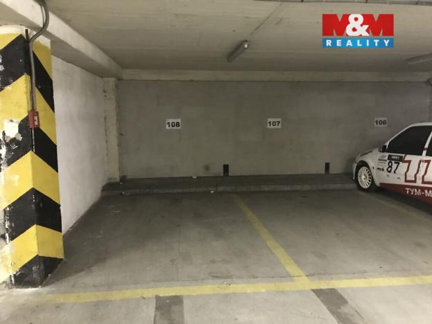 Pronájem garážového stání, Praha - Krč, Štúrova, 16 m2