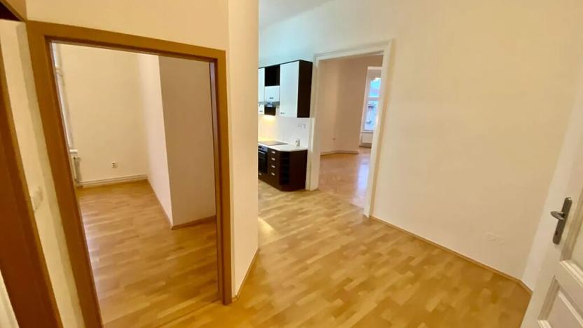 Pronájem bytu 2+1, Brno, Jana Uhra, 73 m2