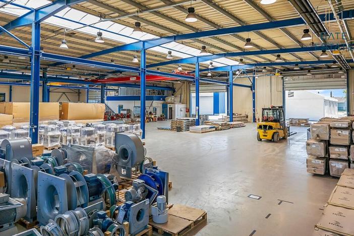 Pronájem výrobních prostor, Hrušky, Na aleji, 6941 m2