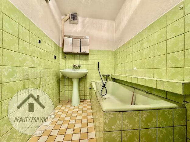 Prodej rodinného domu, Rovensko pod Troskami, Riegrova, 220 m2