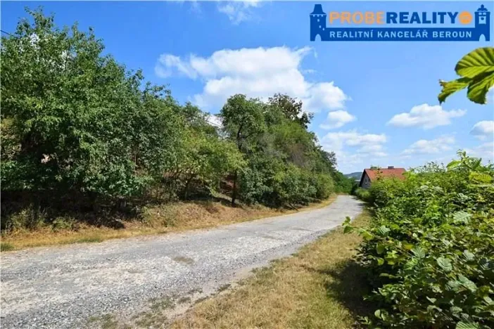 Prodej pozemku pro bydlení, Beroun, samota Pod Studánkou, 1200 m2