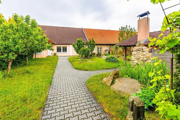 Prodej rodinného domu, Horní Skrýchov, 230 m2