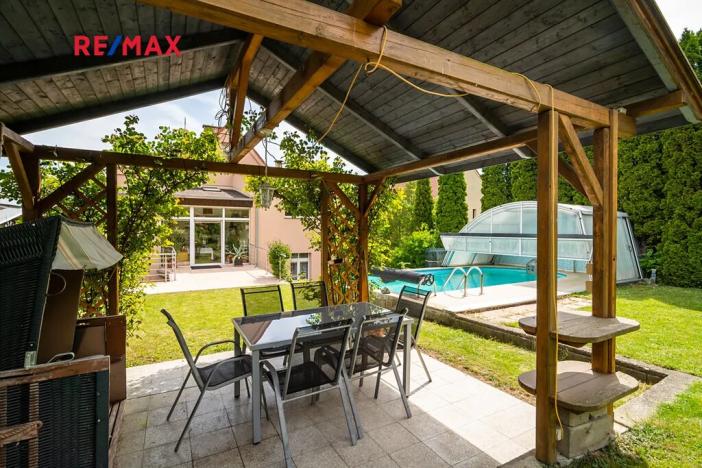 Prodej vily, Slaný, Máchova, 352 m2