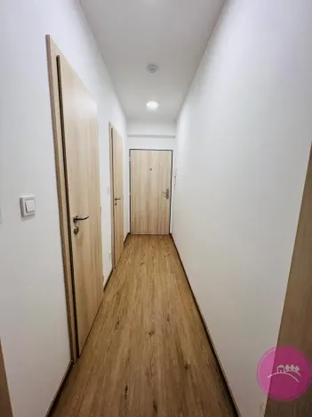 Pronájem bytu 1+kk, Olomouc, Topolová, 32 m2