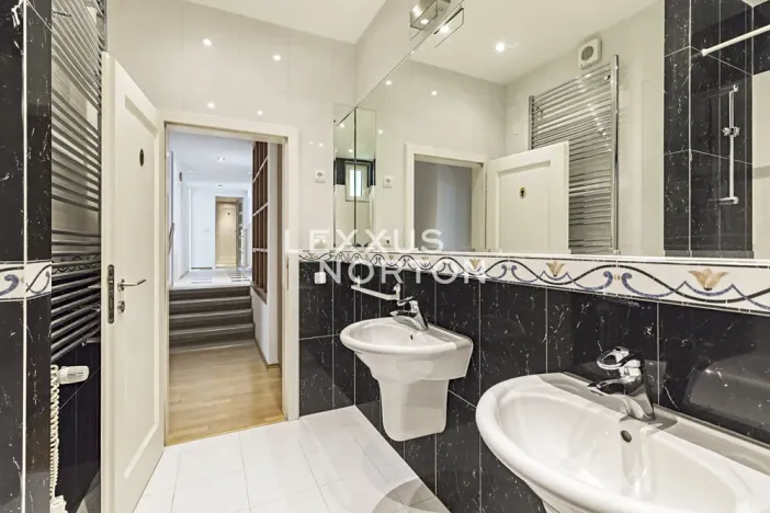 Pronájem bytu 3+1, Praha - Dejvice, Komornická, 121 m2