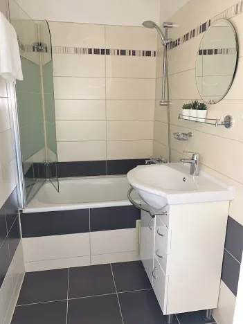 Pronájem bytu 2+kk, Praha - Kobylisy, Taussigova, 47 m2