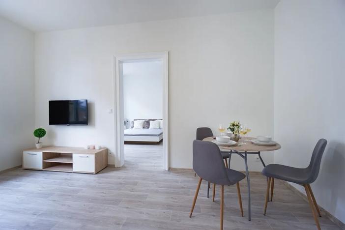 Pronájem bytu 2+1, Trutnov, Maxima Gorkého, 56 m2