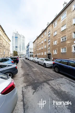 Prodej bytu 2+1, Olomouc, Jungmannova, 52 m2