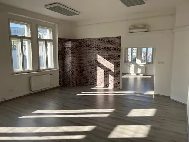 Pronájem kanceláře, Praha - Žižkov, Tovačovského, 86 m2