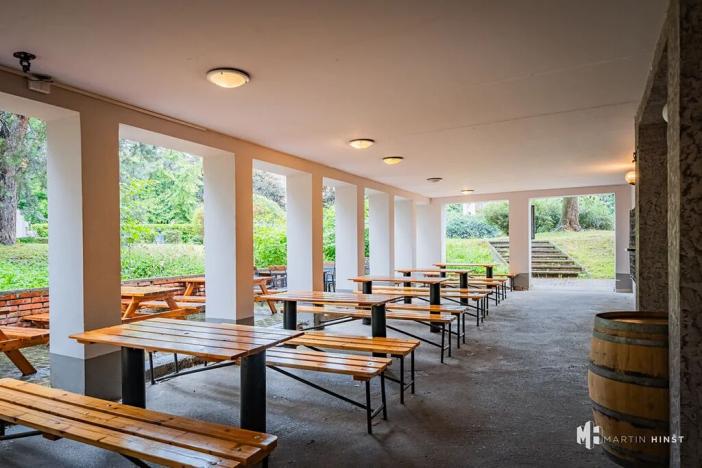 Prodej restaurace, Praha - Strašnice, Gutova, 301 m2