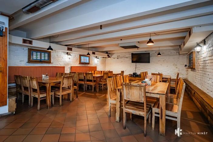 Prodej restaurace, Praha - Strašnice, Gutova, 301 m2