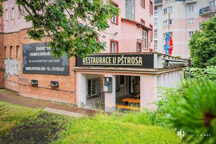 Prodej restaurace, Praha - Strašnice, Gutova, 301 m2