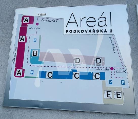 Pronájem kanceláře, Praha - Vysočany, Podkovářská, 456 m2