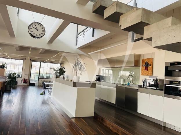 Pronájem kanceláře, Praha - Vysočany, Podkovářská, 456 m2