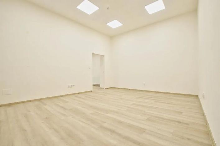 Pronájem kanceláře, Praha - Holešovice, Milady Horákové, 141 m2