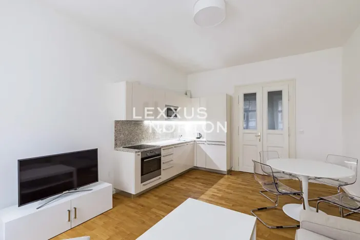 Pronájem bytu 3+kk, Praha - Holešovice, Kamenická, 73 m2