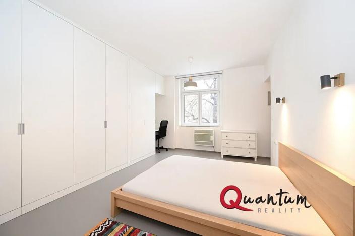 Pronájem bytu 2+kk, Praha - Holešovice, U průhonu, 54 m2