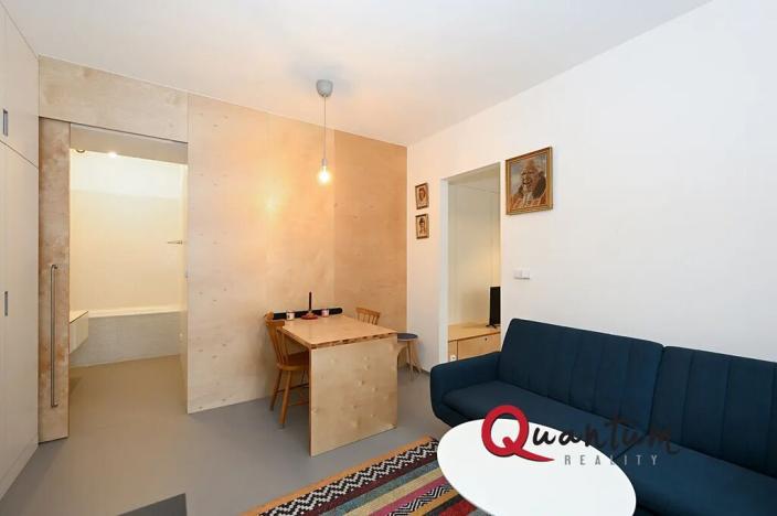 Pronájem bytu 2+kk, Praha - Holešovice, U průhonu, 54 m2