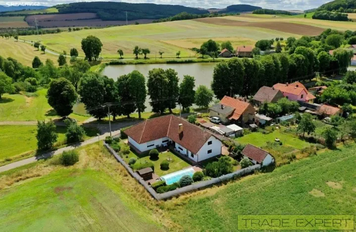 Prodej rodinného domu, Korno, 236 m2