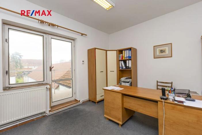 Prodej obchodního prostoru, Dašice, náměstí T. G. Masaryka, 957 m2