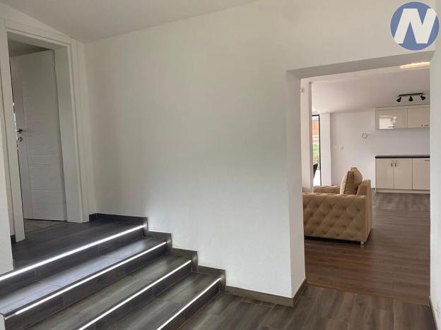 Prodej vily, Bar, Černá Hora, 257 m2