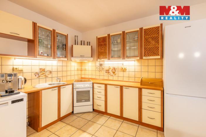 Prodej bytu 3+1, Louny, Školní, 68 m2