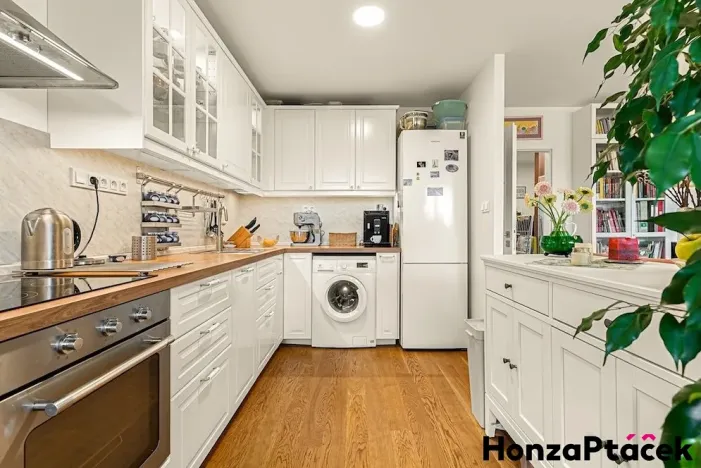 Prodej bytu 3+kk, Praha - Horní Počernice, Třebešovská, 77 m2