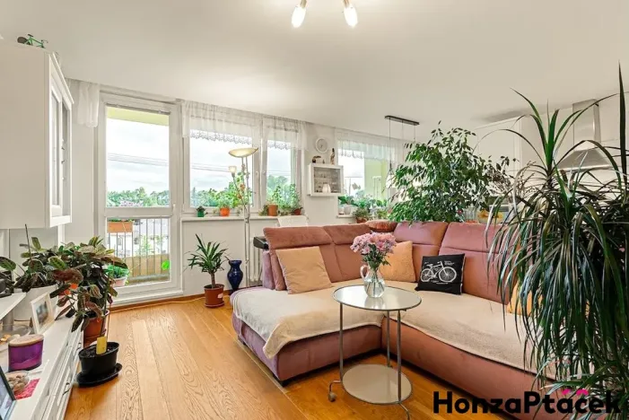 Prodej bytu 3+kk, Praha - Horní Počernice, Třebešovská, 77 m2