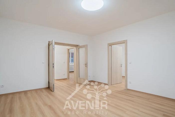 Pronájem bytu 3+1, Zlín, Benešovo nábřeží, 72 m2