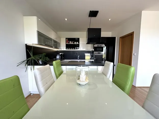 Prodej bytu 3+kk, Pohořelice, Znojemská, 115 m2