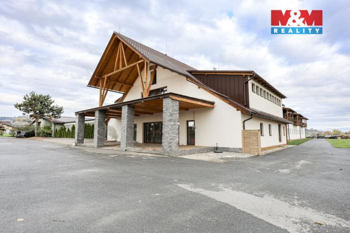 Prodej obchodního prostoru, Zvole, 1860 m2