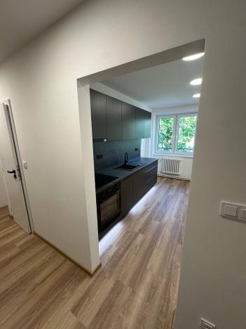 Pronájem bytu 2+1, Uherské Hradiště, Tř. Maršála Malinovského, 64 m2