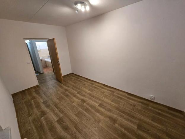 Pronájem bytu 2+1, Brno, Strnadova, 62 m2