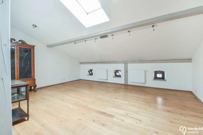 Prodej rodinného domu, Olomouc, Šemberova, 200 m2